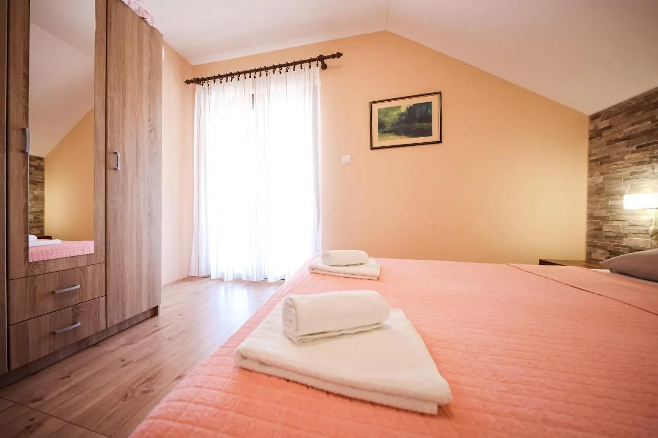 Apartment Ruza Sukošan 0*,  Κροατία