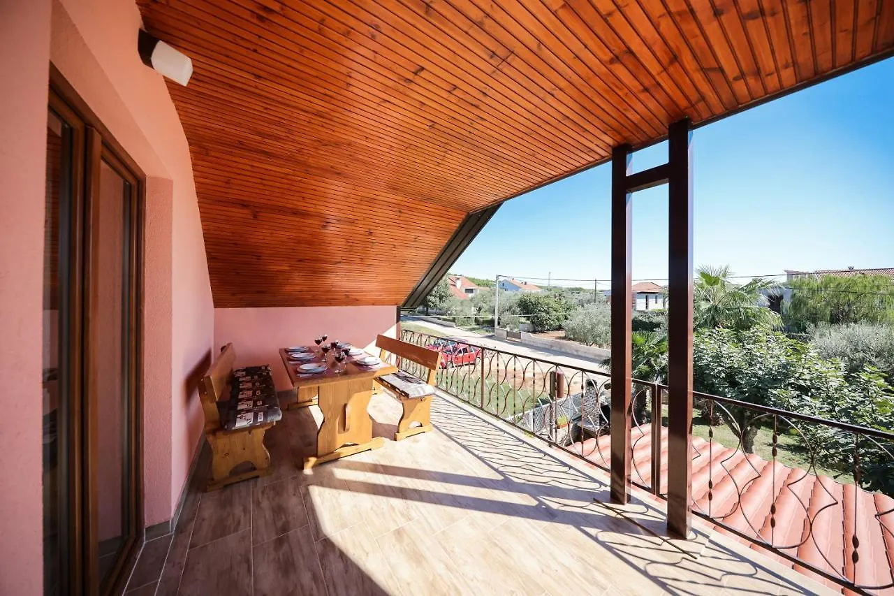 Apartment Ruza Sukosan 0*,