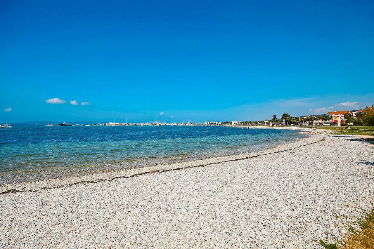 Apartment Ruza Sukosan 0*,  Croatia